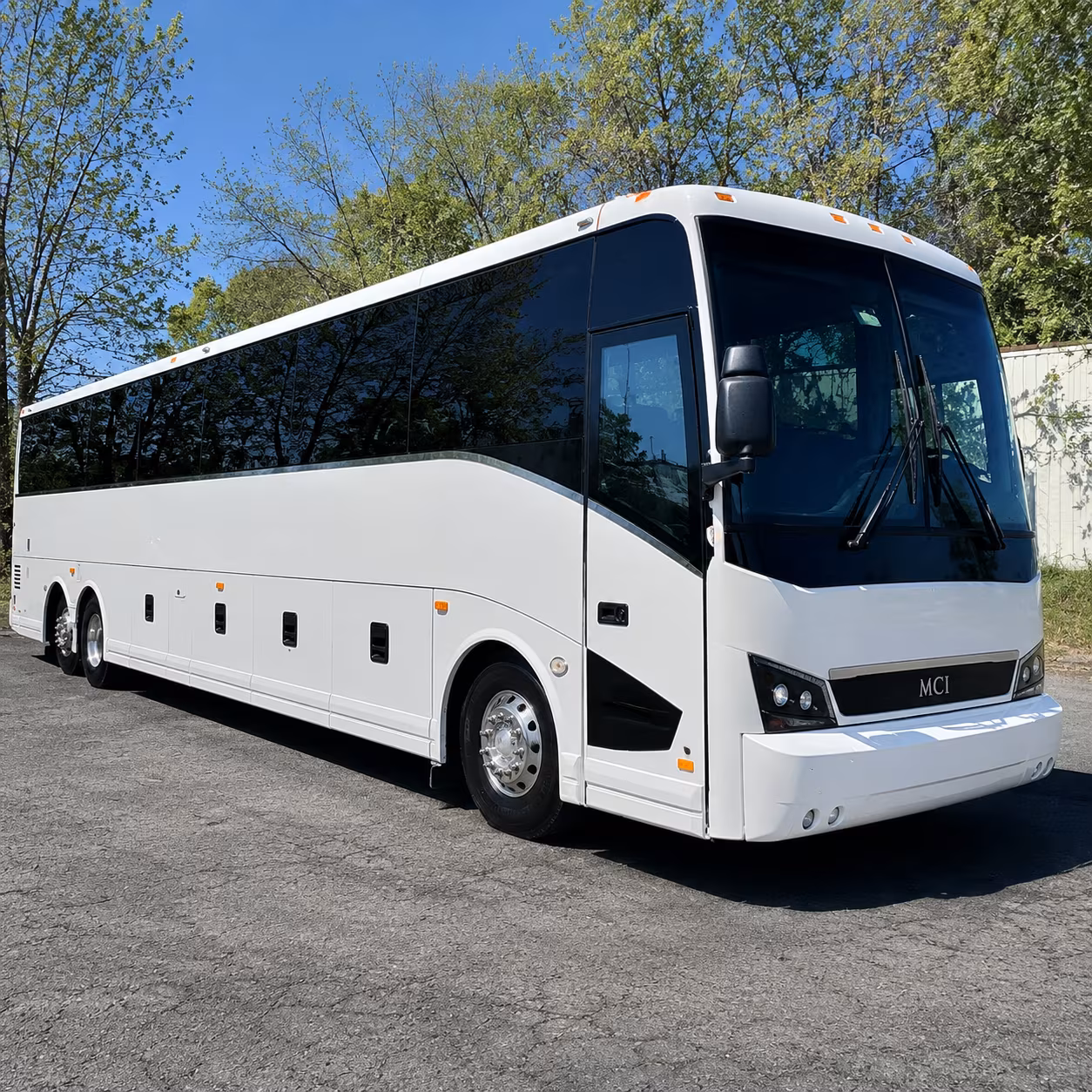 northportcharterbusservices com will help you find airport shuttles to srq rsw and pgd