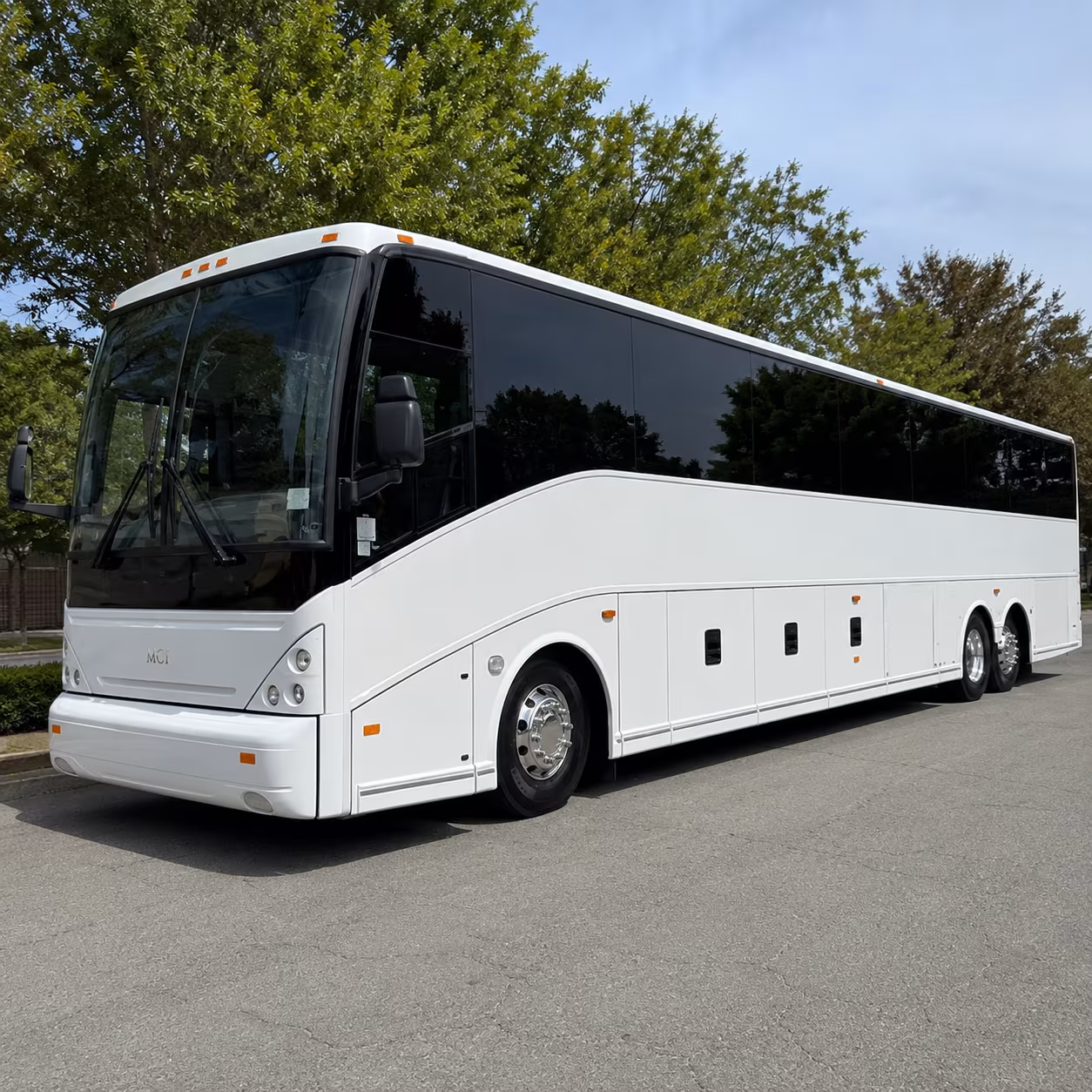 why north port employers are switching to employee shuttle buses